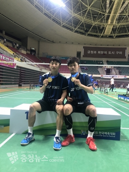 진용(당진정보고), 윤보(천안월봉고) 선수