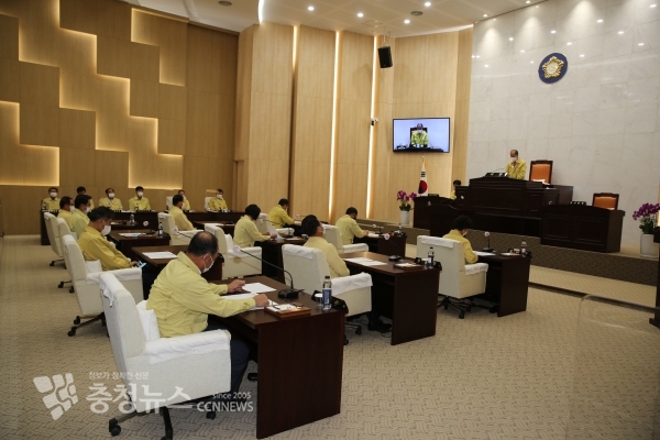 홍성군의회가 28일 237회 임시회를 개회했다.