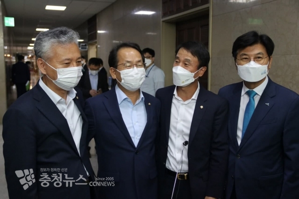 홍성국, 강준현 의원, 이춘희 세종시장 등