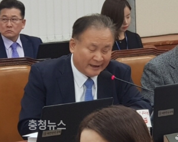 이상민 의원