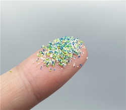 한국화학연구원 바이오화학연구센터에서 개발한 ‘생분해 마이크로비즈 시제품’ 실제 사진