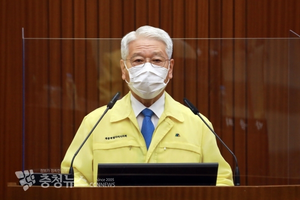 5분 발언하는 서금택 세종시의회 의원