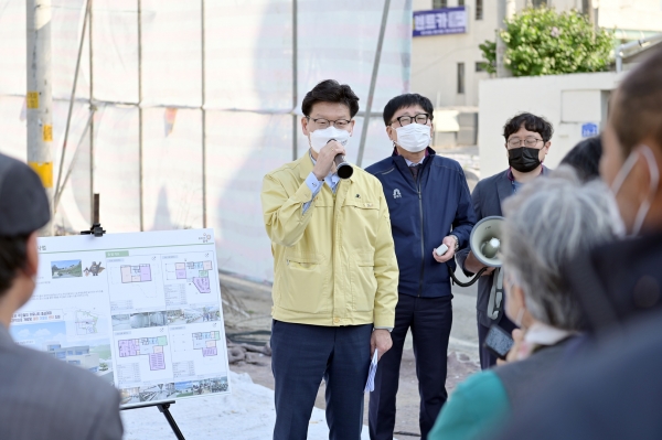 공산성어울림센터 조성 관련 현장 점검 사진(2021년 4월 19일)