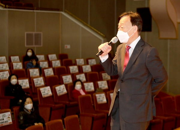푸른학교 학습자 및 문해교원 대상 ‘배우고 즐기는 위풍당당 세상누리기’라는 주제로 교육 실시