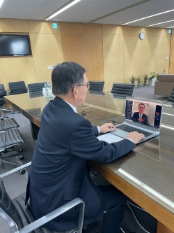 윤여표 총창 참여 모습