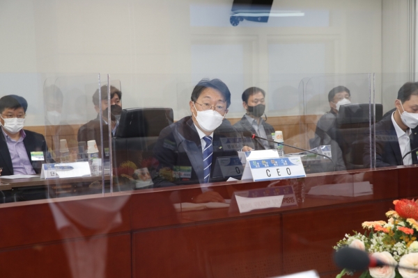 LH 김현준 사장이 LH 세종특별본부에서 세종지역 사업 전반을 점검하는 모습