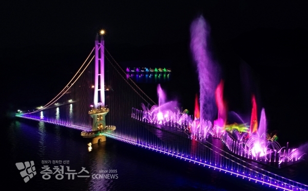 예당호 출렁다리 전경