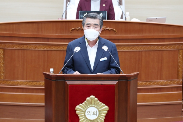 김동일 보령시장, 제241회 제2차 정례회에서 환황해권 중심으로의 도약 포부 담은 시정연설 모습