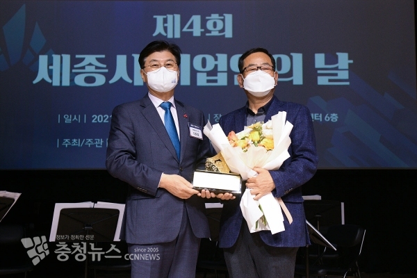 사본 -유니코넥션_대표 유상근