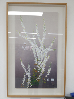 운산작은도서관에 전시한 예술작품(마진식 작가-조팝꽃과 나비)