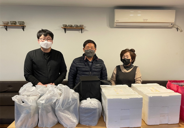 (왼쪽부터)정찬기 쉐프, 권정곤 구산원장, 박명순 맘앤쉐프 대표 (사진=구산원)