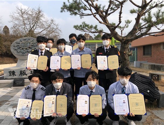 연무대기계공고 산업기사 합격자