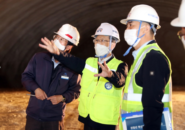 김한영 이사장 철도 건설 현장 점검