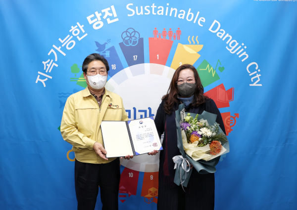 한정선 원장 장관표창 전수식 모습