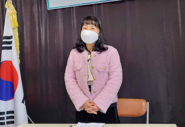 한성일 회장 인사말 모습