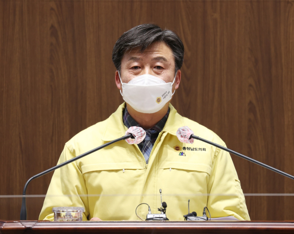 충남도의회 이공휘 의원이 5분발언을 하고 있다/충남도의회