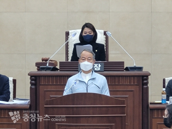 윤차원 시의원 5분 발언 모습