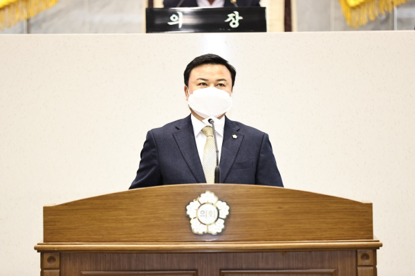 5분 발언하는 서영훈 당진시의회 의원