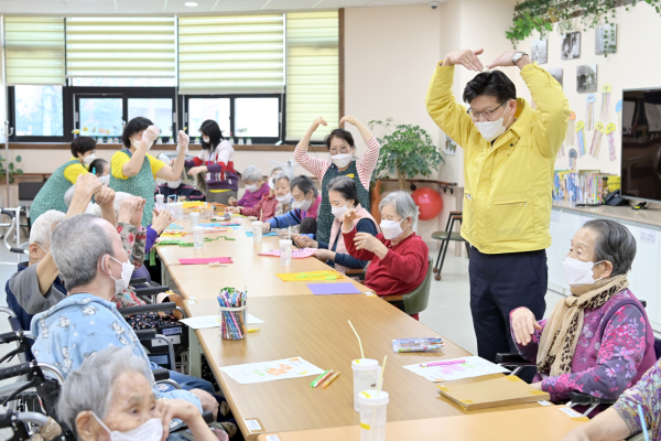 공주시, 설 명절 맞아 사회복지시설 등 위문 모습