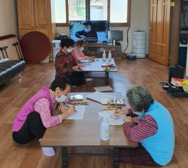 천안시 경로당 프로그램 운영 모습