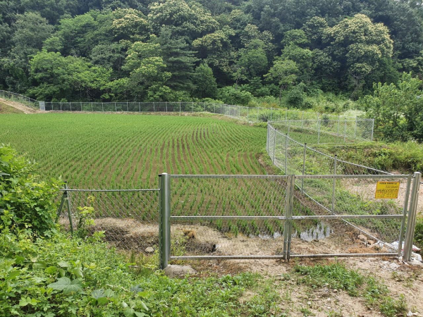 지난해 설치된 ‘야생동물 피해예방시설’ 사진