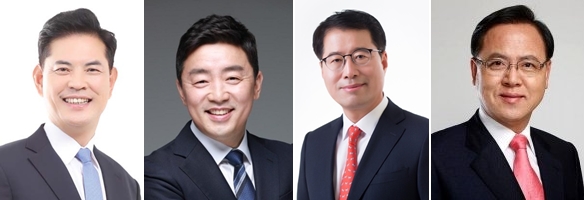 사진왼쪽부터 더불어민주당 박영순 대전시당위원장, 강훈식 충남도당위원장 국민의힘 양홍규 대전시당위원장, 이명수 충남도당위원장.