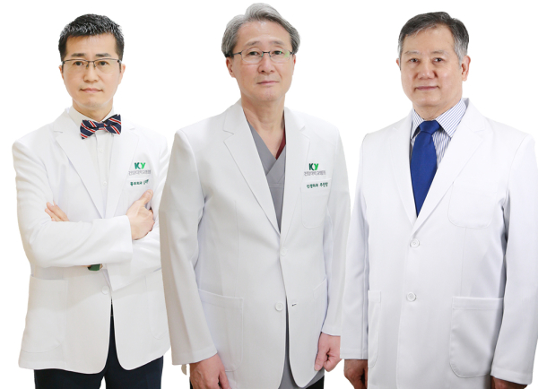 왼쪽부터 흉부외과 김재현 교수, 신경외과 주진양, 문재곤 교수