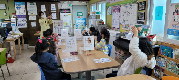 올바른 손씻기 모습