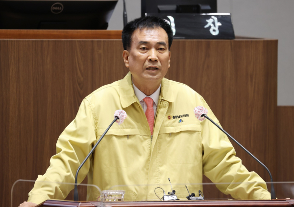 충남도의회 방한일 의원이 5분발언을 하고 있다/충남도의회 제공