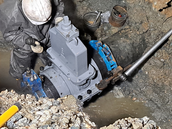 상수도 누수복구 장면