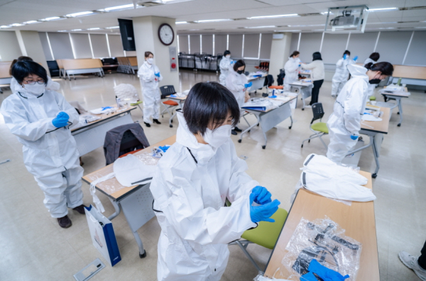 코로나바이러스 감염증으로 인해 돌봄 공백에 놓인 시민과 시설에 제공하고 있던 긴급돌봄사업을 일상생활의 돌봄 사각지대를 해소하기 위해 확대 운영한다.