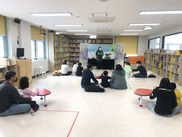 대전학생교육문화원, 이용자가 추천한 「이달의 작가」 4월 행사