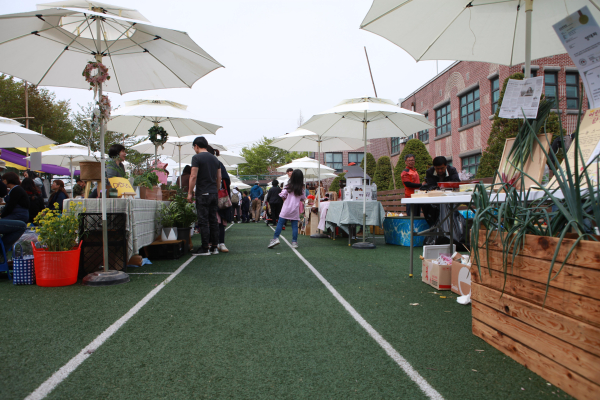 지난 해 운영된 ‘당장’ 농부시장 운영 사진