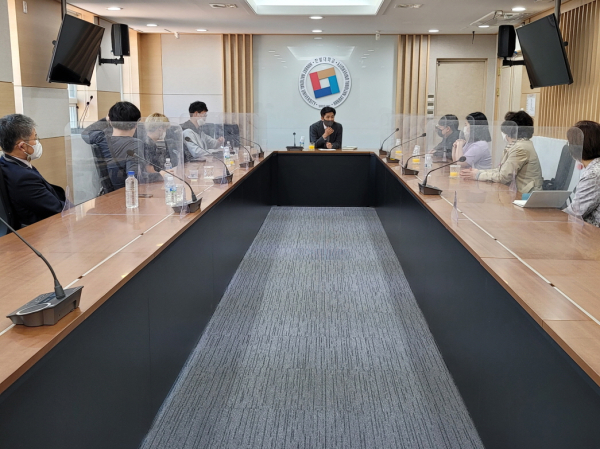 20일 장애학생들의 대학생활 어려움을 직접 듣고 이를 개선하기 위한 최병욱 총장과의 간담회를 가졌다.