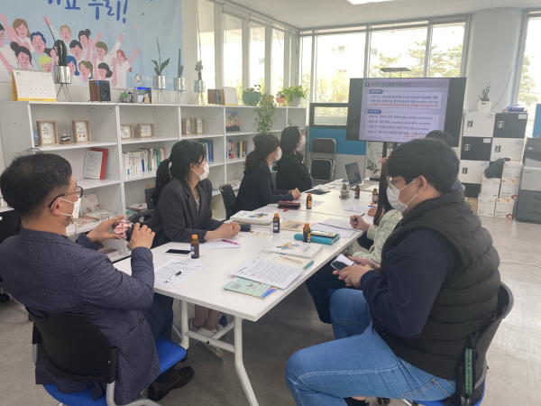 부여군의 당진시 공익활동지원센터 벤치마킹 방문 사진