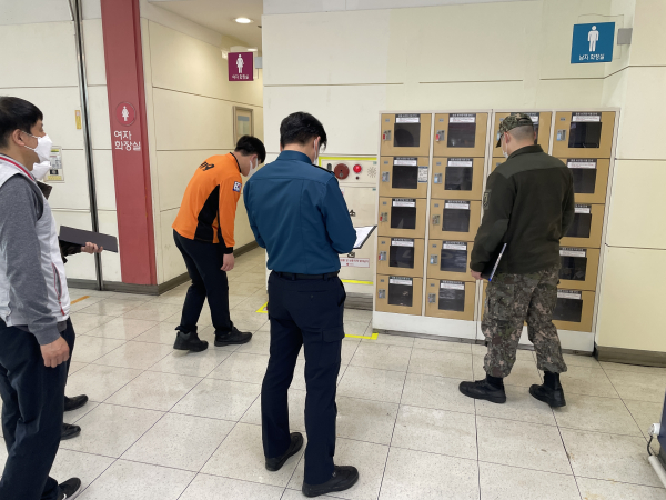 롯데마트 서산점 대테러 안전관리 합동 점검 모습