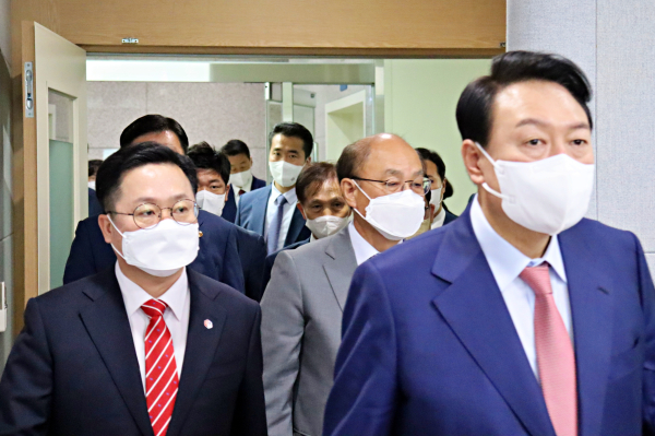 윤석열 대통령 당선인과 국민의힘 이장우 대전시장 후보