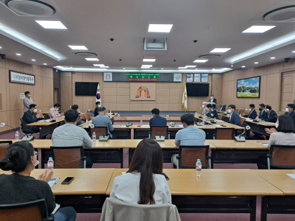 지난 16일 시청 대백제실에서 소규모 공공시설에 대한 안전점검 및 정비계획수립 착수보고회 개최 모습