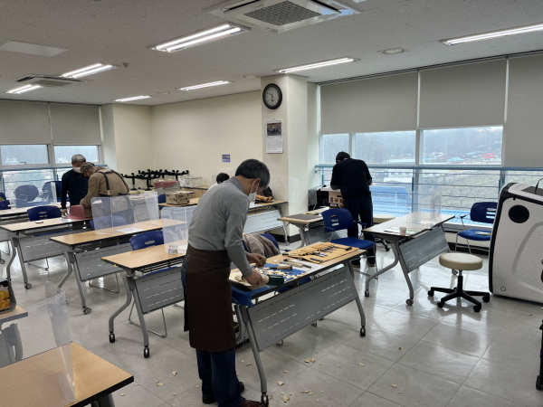 평생학습관 정규강좌 교육 장면