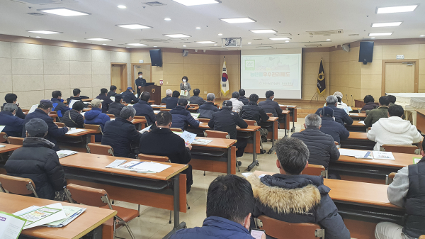 올해 3월 대산농협 회의실에서 열린 찾아가는 농산물우수관리제도 교육 모습