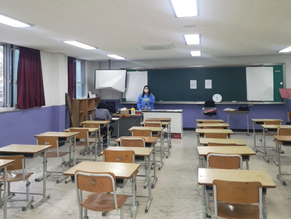 대전교육청 교육공무직원 채용시험 1,362명 응시 (시험 고사장 모습)