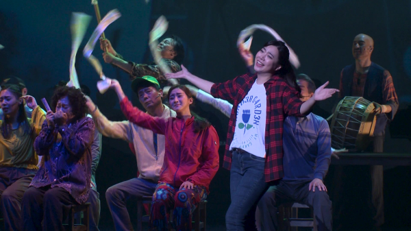 창작 가무극 ‘굿 세워라 금순아’ 공연스틸