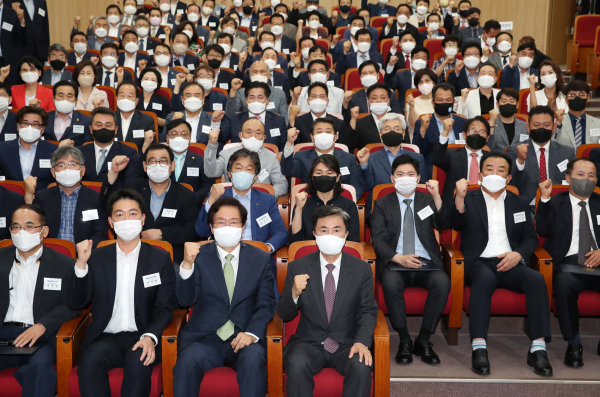 김태흠 당선인 준비위원회가 13일 특별위 위원 및 자문위원 위촉식을 개최했다./힘쎈 충남 준비위 제공