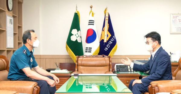 최충규 대덕구청장, 대덕경찰서 방문 모습