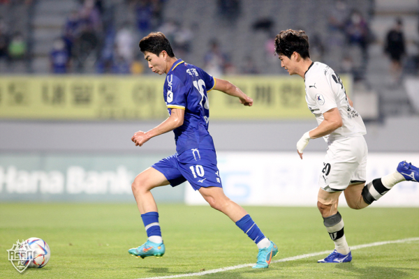 충남아산FC 경기 모습