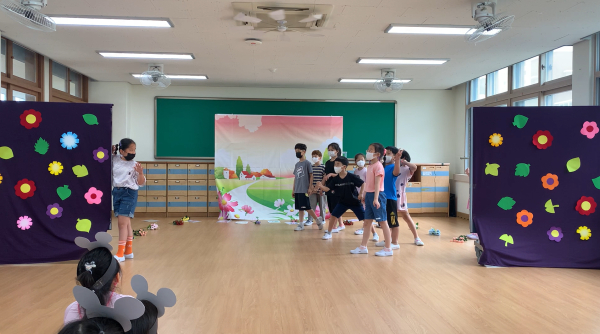대문초등학교에서 열린 ‘나는 배우다! 찾아가는 연극 교실’ 모습