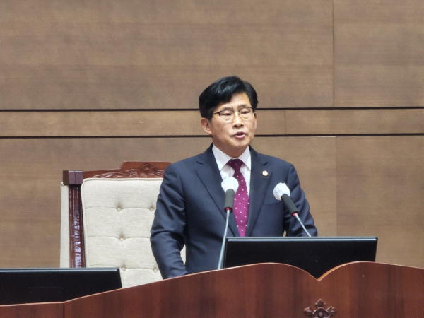 개회사를 하는 정도희 천안시의장/박동혁 기자