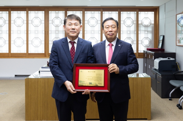 류임철 행정부시장 이임식 행사 모습