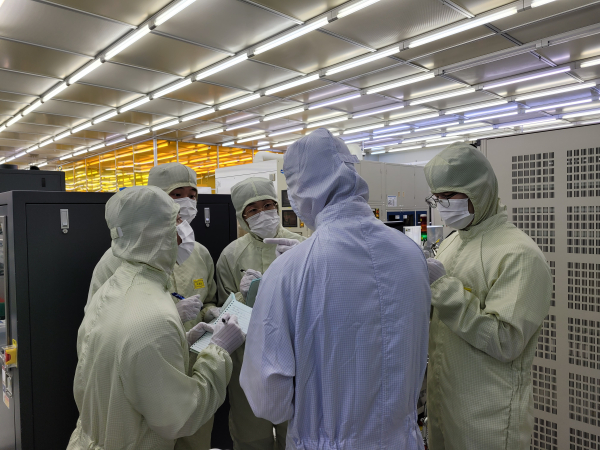 나노종합기술원 FAB공정장비 실습 교육 모습