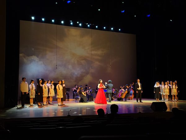 교육가족 초청 공감 힐링 콘서트 공연 모습